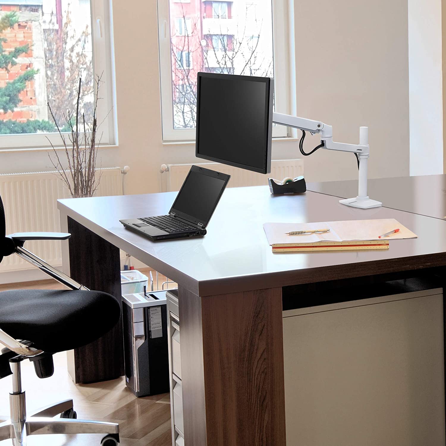 ERGOTRON LX DESK MOUNT LCD MOITOR ARM (WHITE BRIGHT)